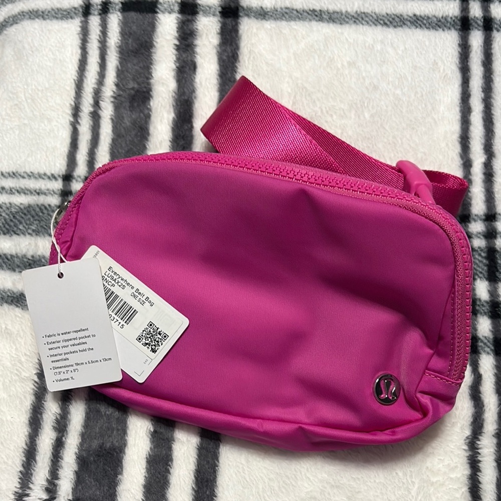 Lululemon sonic pink belt bag